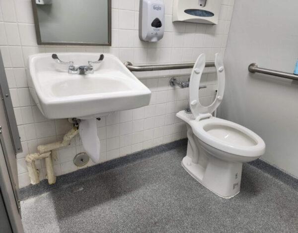 Tip Top Plumbing Company provides expert commercial plumbing services in Broward County, including pipe installation, system maintenance, and emergency repairs. Our team specializes in servicing restaurants, offices, warehouses, and retail buildings with efficient, code-compliant solutions.