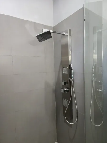 Tip Top Plumbing Company provides expert shower repair services in Broward County, FL, resolving issues like leaks, faulty valves, and low water pressure with precision and care.