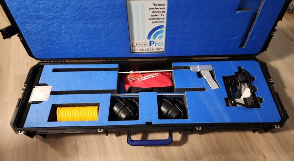 Plumbing Tools & Equipment | Tip Top Plumbing & Restoration A collection of high-quality plumbing tools, including wrenches, pliers, and fittings, used by Tip Top Plumbing & Restoration professionals in Lauderhill, FL.